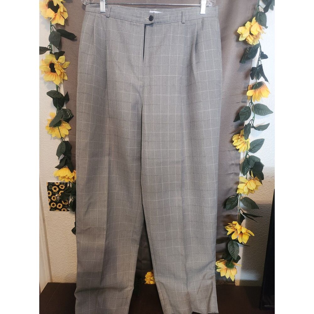 Worthington Made of Italian Fabric Women's Size 16 Gray Plaid Pleated Trousers